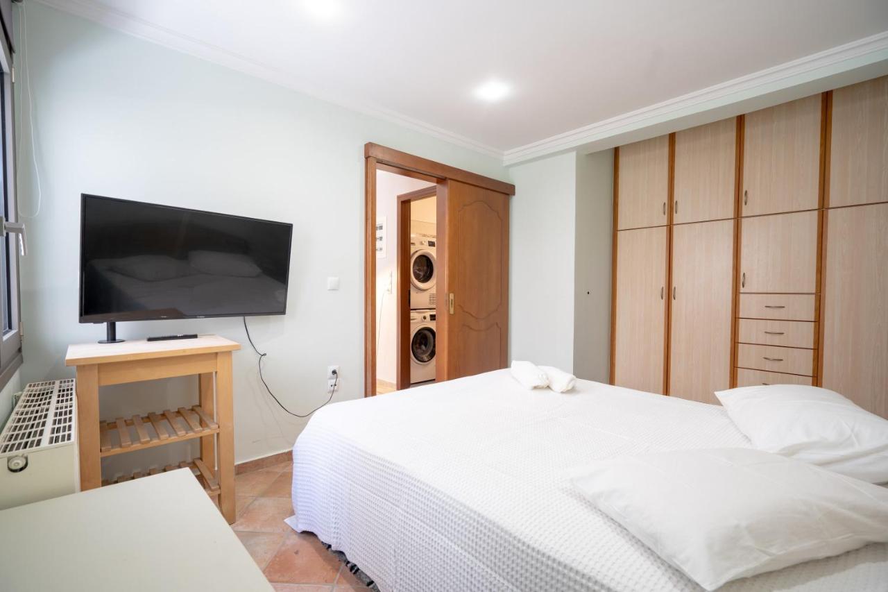 Rafina 1 Bedroom 2 Persons Apartment By Mps Bagian luar foto