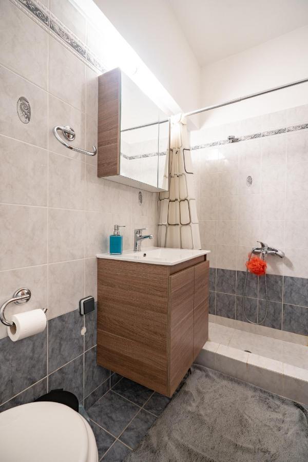 Rafina 1 Bedroom 2 Persons Apartment By Mps Bagian luar foto