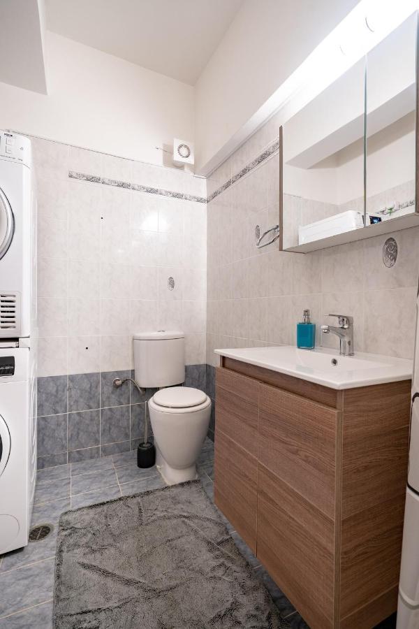Rafina 1 Bedroom 2 Persons Apartment By Mps Bagian luar foto